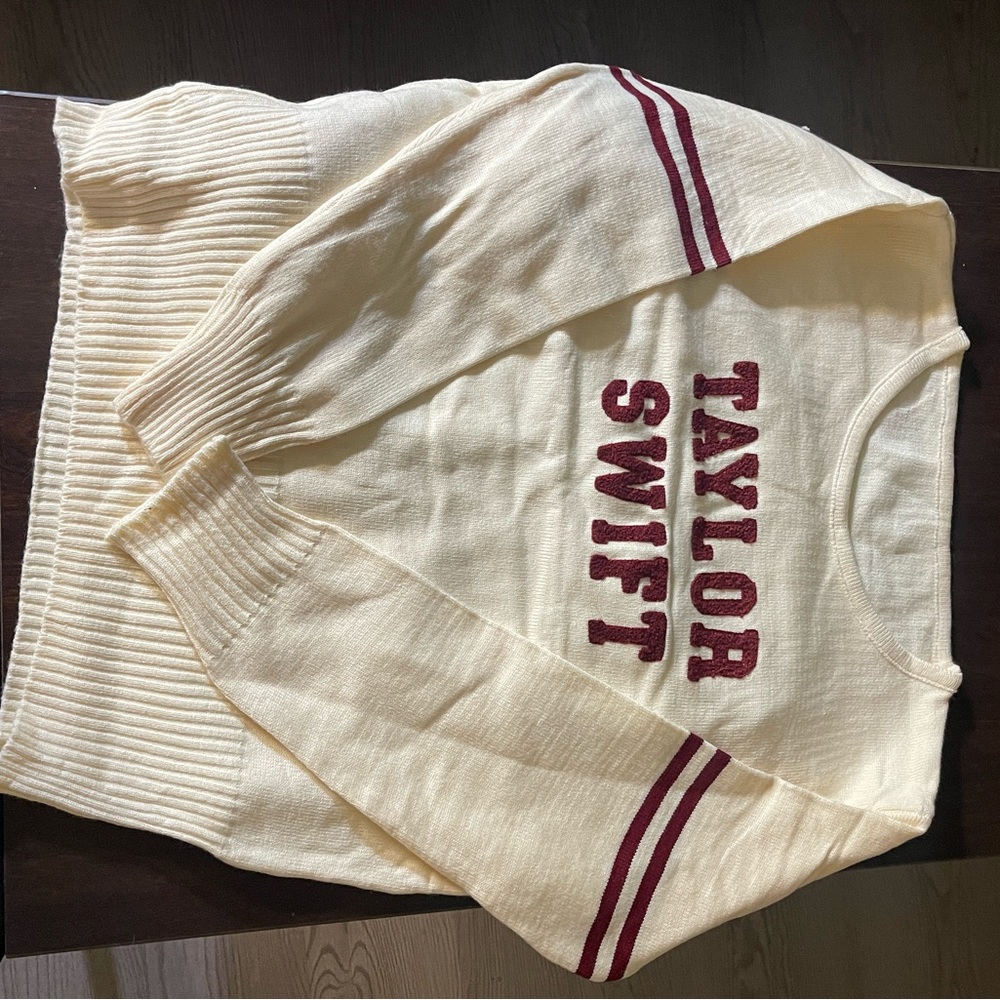 Taylor Swift Red (Taylor’s Version) Sweater